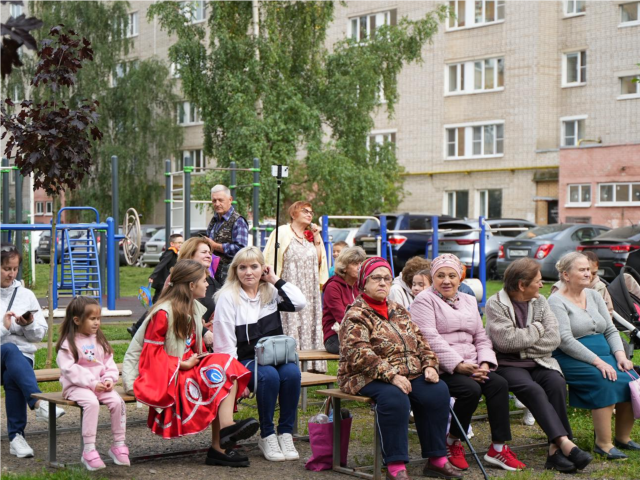Праздник двора устроили для жителей Привокзального микрорайона