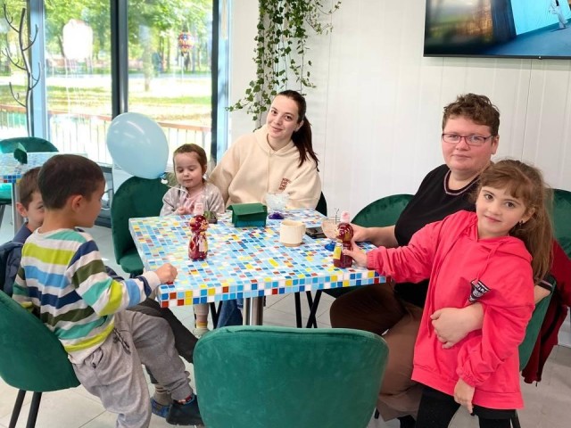 В благоустроенном парке Лобни начал работу новый ресторан с прокатом велосипедов