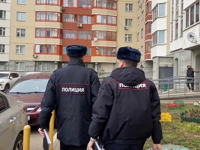 Одинцовские полицейские навестили по домам бывших заключенных