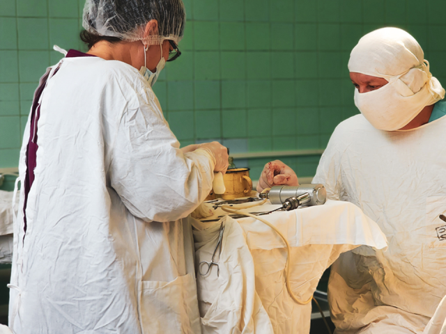 Хирурги в Ступине спасли молодого человека после рикошета стрелы в грудную клетку