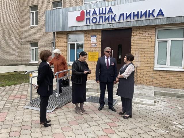Депутаты «Единой России» оценили обновленную поликлинику Волоколамска