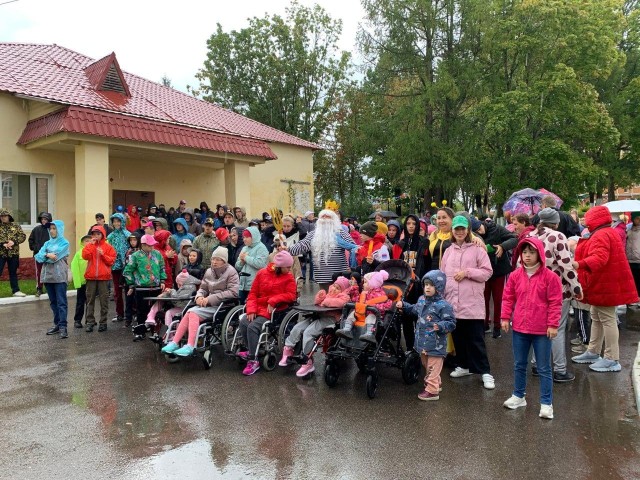 Летняя реабилитационная программа для особенных детей завершилась праздником в Можайске