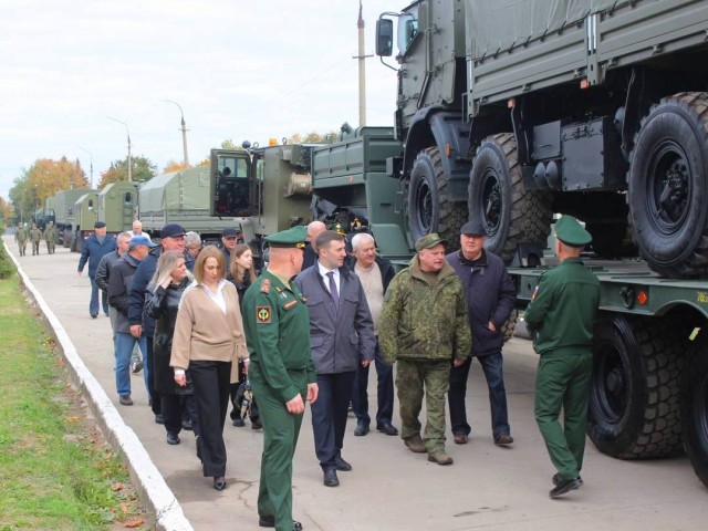 Каширских воинов-мостовиков поздравили с Днем дорожных войск