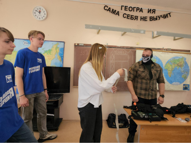 Школьников Павловского Посада научили оказывать первую медицинскую помощь