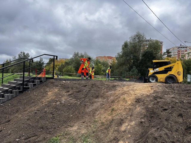 Пешеходный переход через Акуловский водоканал откроют в октябре