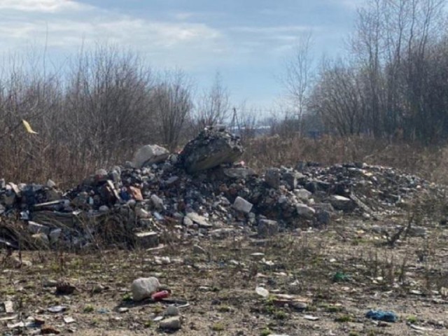 Землевладелец ответит в суде за незаконную свалку