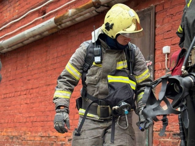 Пожарные выехали на место возгорания в Лыткарино