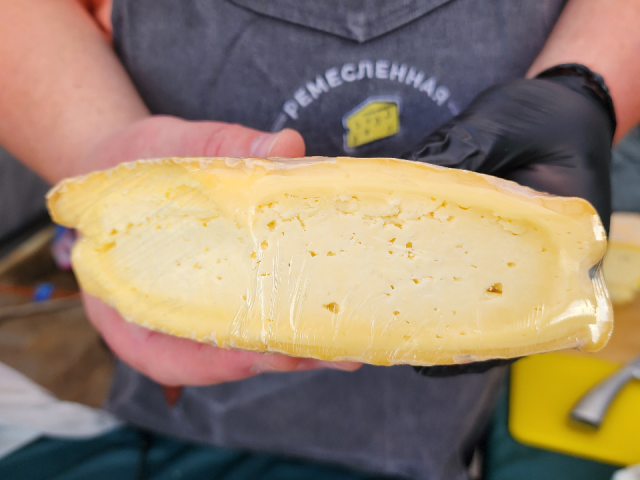 Крафтовый сыр с грушей от подмосковного фермера вызвал фурор на всероссийской ярмарке