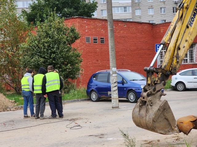 Закрытый из-за ремонта теплотрассы дорожный проезд на Центральной улице теперь открыт