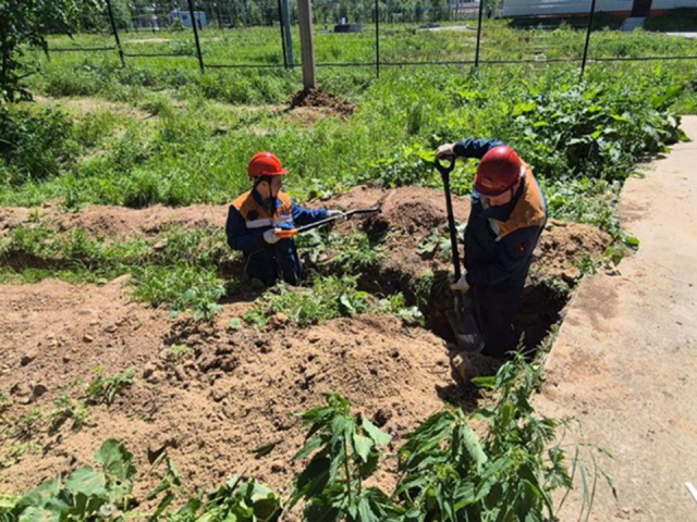В микрорайоне Венюково завершили капремонт ЛЭП для надежного энергоснабжения соцобъектов