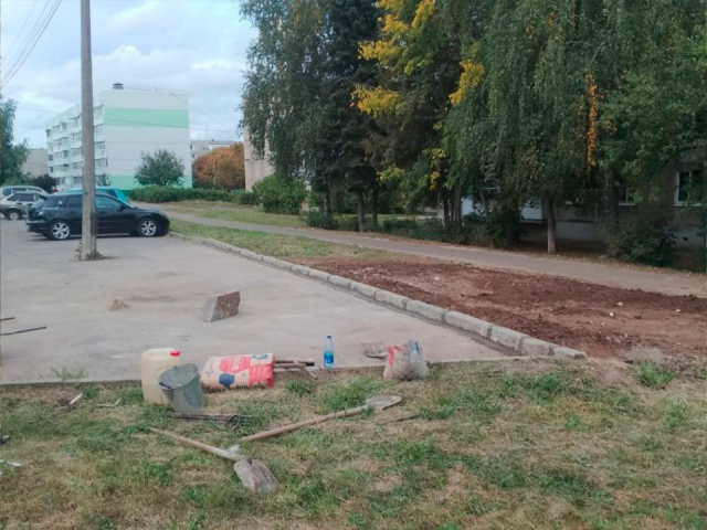 Бордюрные камни во 2-ом микрорайоне переложили после обращения жительницы