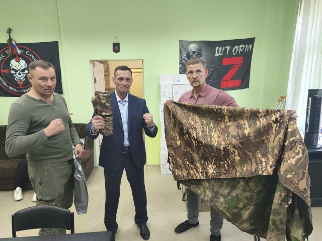 Антидроновые одеяла передали на фронт люберецкие депутаты и ветераны СВО