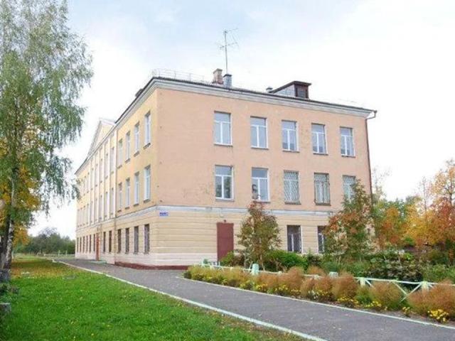 В Рошале начали капитальный ремонт школы №2 на улице Вокзальной