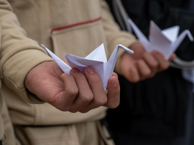 Жители Запрудни почтили память жертв терактов и бойцов спецназа
