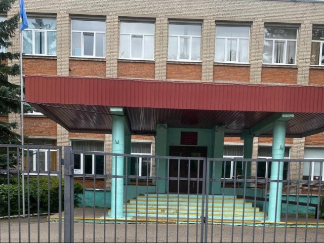 В Менделеевской средней школе начался капитальный ремонт