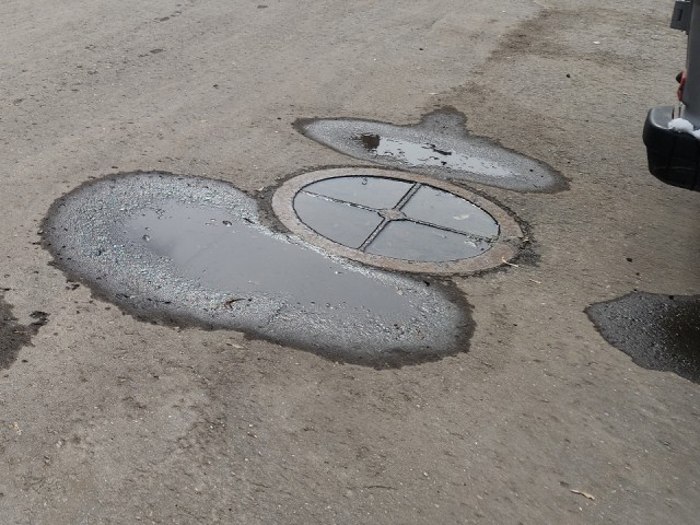 В Солнечногорске приступили к устранению прорыва на Крестьянской улице