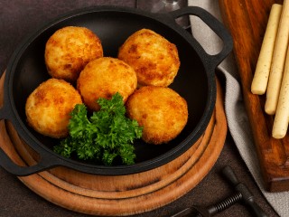 Нежные куриные котлеты для всей семьи: быстро, вкусно, просто