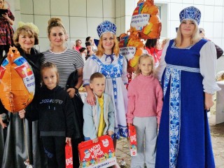В Раменской больнице первоклассникам вручили подарки к началу учебного года
