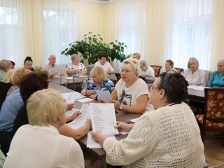 Ленинский округ отметит День пожилого человека песнями и хорошим настроением