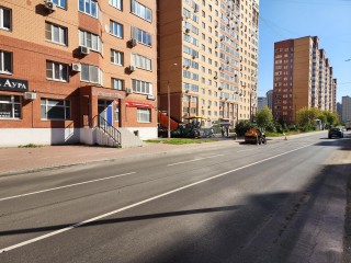 На ул. Дергаевской в Раменском ремонтируют дорожное покрытие во дворах домов