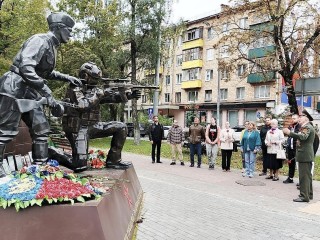 В спортивной школе «Виктория» воспитанникам рассказали о воинской доблести
