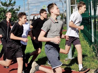 Школьники Богородского округа устроили спортивный праздник здоровья