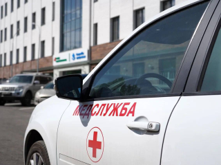 Дорогу, тротуар и парковку у здания новой поликлиники построят до конца 2025 года