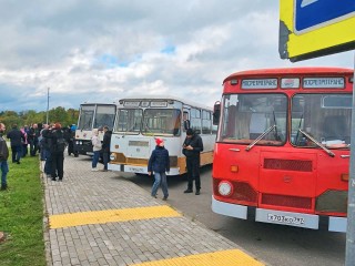 Автопробег на ЛиАЗах прошел через Волоколамск