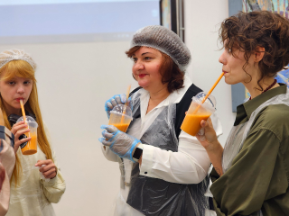 Замедляет процессы старения и поддерживает иммунитет: о лечебных секретах ягоды-таблетки рассказал терапевт из Можайска