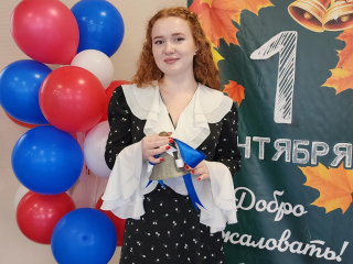 «Чувствую себя на своем месте»: в школу № 1 в Наро-Фоминске пришел новый молодой педагог