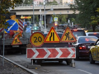 Многокилометровая пробка образовалась на Ярославском шоссе в сторону Москвы из-за ремонта моста