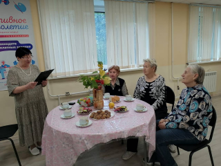 Осенний праздник прошел в Ленинском округе для «золотого»  поколения