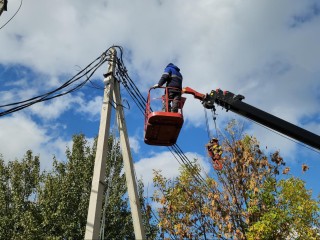 В деревне Асошники под Луховицам восстанавливают уличное освещение