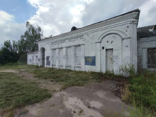 Здание автовокзала по цене однушки продают в Дубне