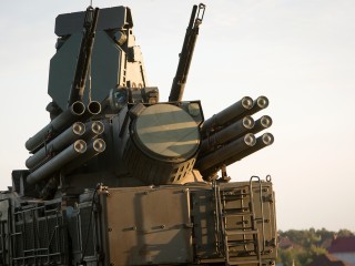 В небе над Москвой и областью уничтожен 21 БПЛА