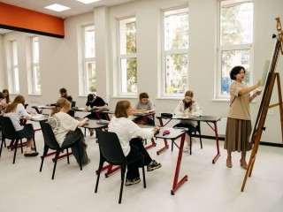 Технополис «ЮнАрмеец» и новая школа №11 впечатлили депутата Госдумы