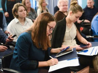 Подмосковная молодежь пошла в парламент