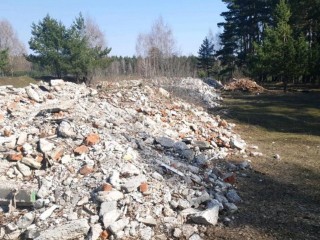 Владелец участка заплатит ₽350 тыс. за свалку строительного мусора
