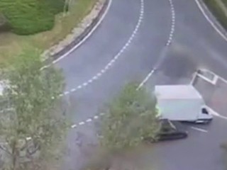 Догоняли большегрузы и подставлялись под удар: что известно о банде автомошенников из Мытищ