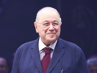 Евгений Петросян отметил 80-летний юбилей на рыбалке