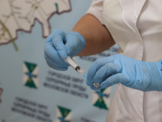 В октябре прививку от гриппа можно будет сделать не только в поликлинике