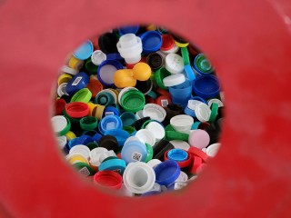 Экологи и активисты собрали рекордное количество пластика для вторичного использования