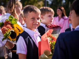 Все три школы обновлены к новому учебному году: как прошел День знаний в Бронницах