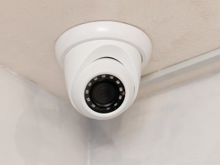 В «Почте России» прокомментировали ситуацию с камерой видеонаблюдения, установленной над примерочной