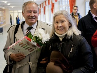 В Снегирях поздравят старшее поколение душевным концертом