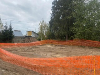 Новую детскую площадку построят в Бабенках на неделю раньше срока