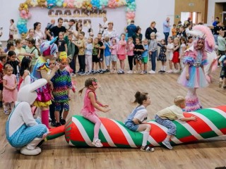 Более 50 кружков и секций презентовали во Дворце культуры и спорта «Мир»