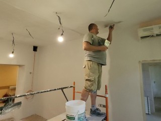 В серпуховской медсанчасти ремонтируют кабинеты уролога, колопроктолога и хирурга