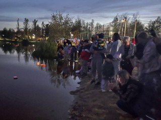В парке Талдома прошел спортивный праздник со светящимися фонариками