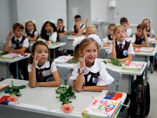 Долгожданные школы в округе заработали в запланированные сроки